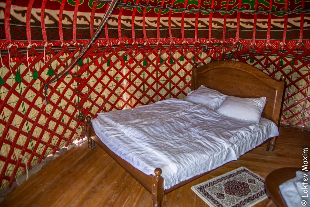 Ethno Complex Oimo Tash Hotel Kaji-Say Buitenkant foto